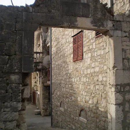 Kanajet Kastela